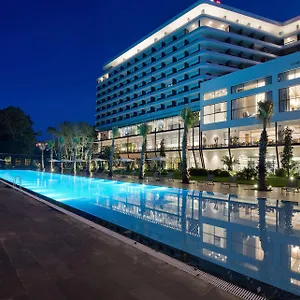 Ramada Plaza & ترابزون